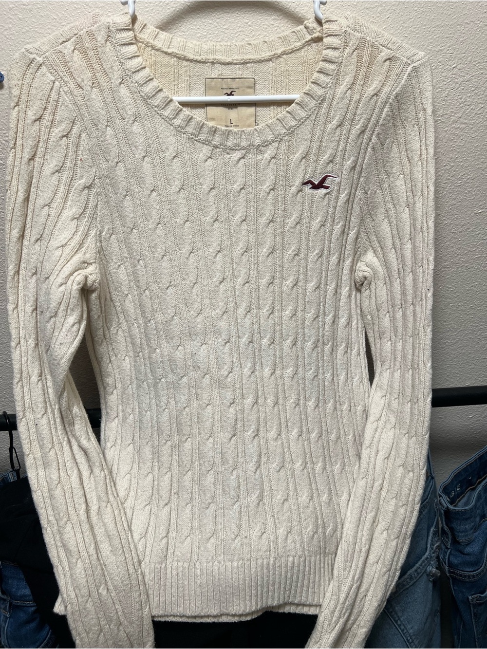 Y2K vintage Hollister Cream Cable Knit Crew Sweater with Logo